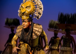 Gerald Ramsey as Mufasa in The Lion King North American_ our. ©Disney._Photo by Matthew Murphy